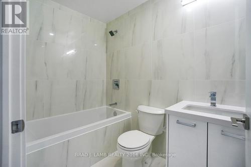 601 - 195 Mccaul Street, Toronto, ON - Indoor Photo Showing Bathroom