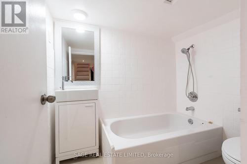 Main - 70 Manning Avenue, Toronto, ON - Indoor Photo Showing Bathroom