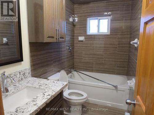 42 - 429 Austen Crescent, Oshawa, ON - Indoor Photo Showing Bathroom