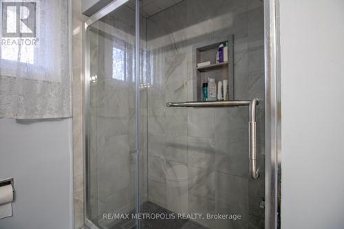 Main - 37 Albacore Crescent, Toronto, ON - Indoor Photo Showing Bathroom