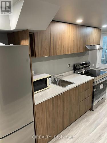 Lower - 1305 Hunter Street N, Innisfil, ON - Indoor Photo Showing Kitchen