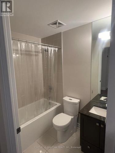 520 - 9075 Jane Street, Vaughan, ON - Indoor Photo Showing Bathroom