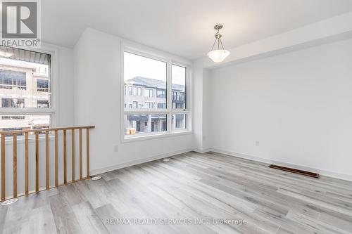 61 Red Maple Lane, Barrie, ON - Indoor Photo Showing Other Room