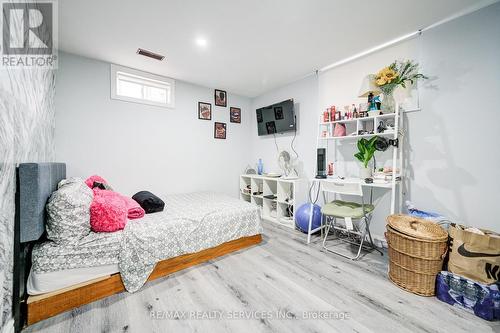 6195 Ford Road W, Mississauga, ON - Indoor Photo Showing Bedroom