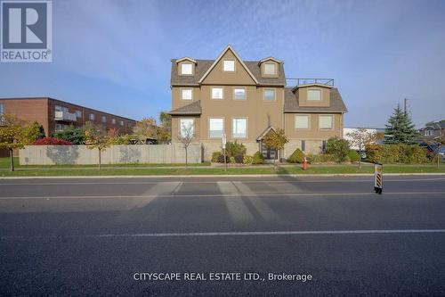 1090 Westmount Avenue, Mississauga, ON - Outdoor With Facade