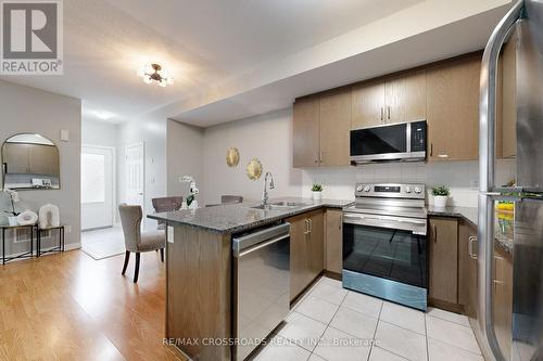 # 26 - 636 Evans Avenue, Toronto, ON - Indoor Photo Showing Kitchen With Stainless Steel Kitchen