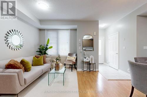 # 26 - 636 Evans Avenue, Toronto, ON - Indoor Photo Showing Living Room