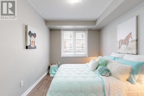 # 26 - 636 Evans Avenue, Toronto, ON - Indoor Photo Showing Bedroom