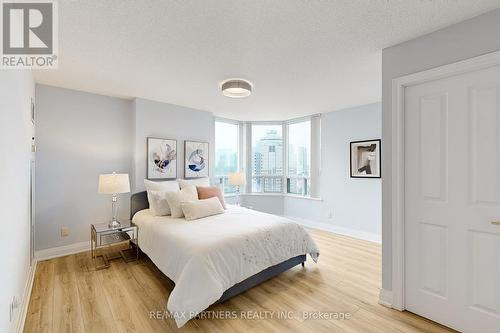 1736 - 68 Corporate Drive, Toronto, ON - Indoor Photo Showing Bedroom