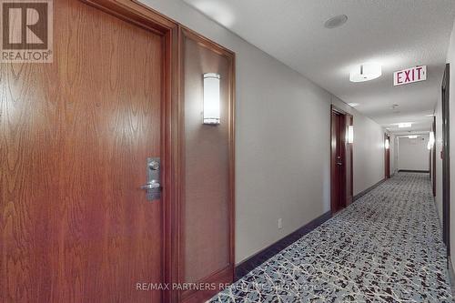 1736 - 68 Corporate Drive, Toronto, ON - Indoor Photo Showing Other Room