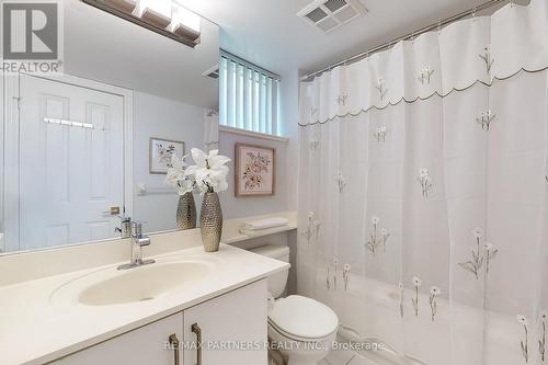 1736 - 68 Corporate Drive, Toronto, ON - Indoor Photo Showing Bathroom