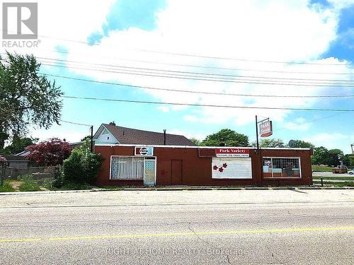 327 Ontario Street, Sarnia, ON 