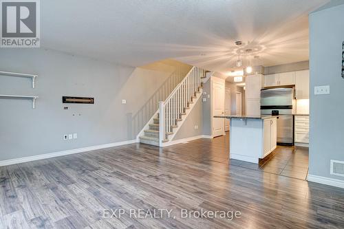 60 - 535 Margaret Street, Cambridge, ON - Indoor Photo Showing Kitchen