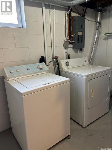 301 Prince Street, Imperial, SK - Indoor Photo Showing Laundry Room