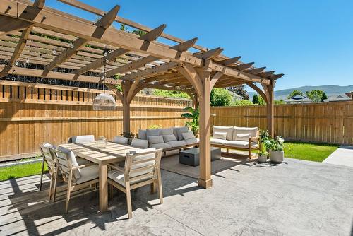 4015 Belmont Road, Kelowna, BC - Outdoor With Deck Patio Veranda