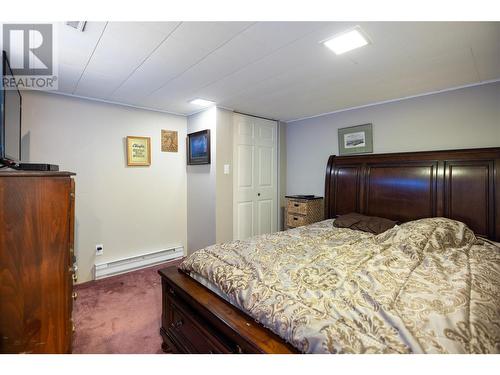 3413 24 Avenue, Vernon, BC - Indoor Photo Showing Bedroom