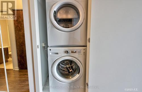 808 - 2200 Lake Shore Boulevard W, Toronto, ON - Indoor Photo Showing Laundry Room