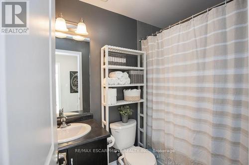 57 - 377 Glancaster Road, Hamilton, ON - Indoor Photo Showing Bathroom