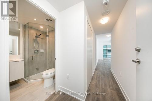 1714 - 195 Redpath Avenue, Toronto, ON - Indoor Photo Showing Bathroom