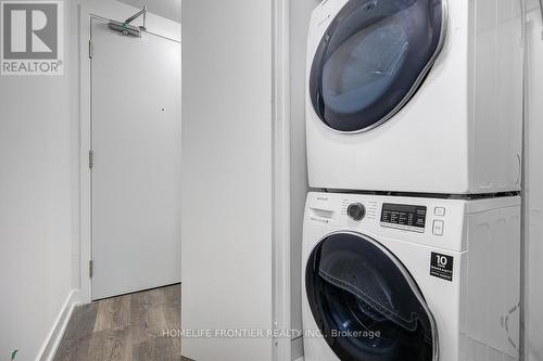 1714 - 195 Redpath Avenue, Toronto, ON - Indoor Photo Showing Laundry Room