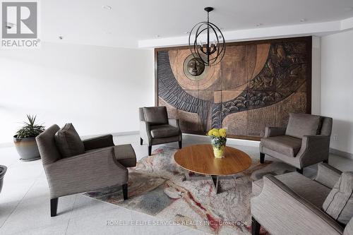 610 - 120 Dundalk Drive, Toronto, ON - Indoor Photo Showing Living Room