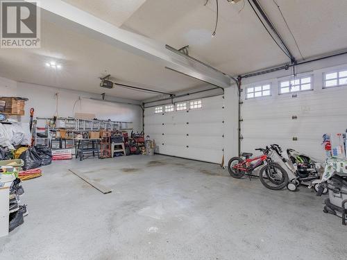 630 Nicola Avenue, Coquitlam, BC - Indoor Photo Showing Garage