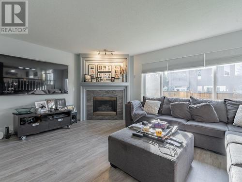 630 Nicola Avenue, Coquitlam, BC - Indoor Photo Showing Living Room With Fireplace