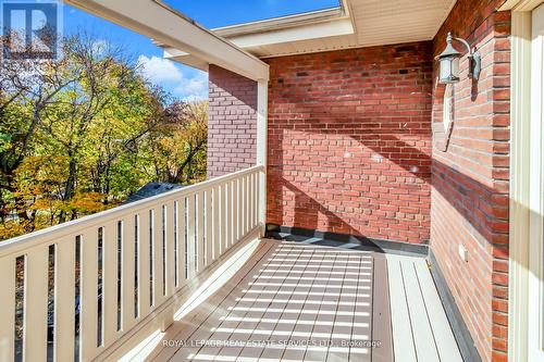 3Rd Flr - 113 Chaplin Crescent, Toronto, ON - Outdoor With Exterior