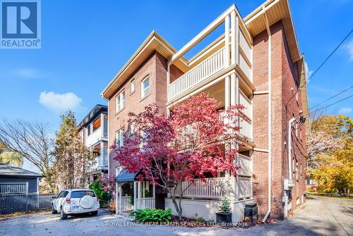 3Rd Flr - 113 Chaplin Crescent, Toronto, ON - Outdoor With Facade