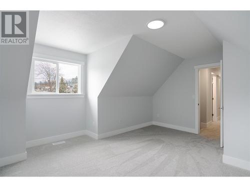 3960 June Springs Road, Kelowna, BC - Indoor Photo Showing Other Room