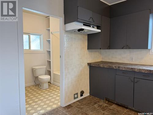 1016 Stadacona Street E, Moose Jaw, SK - Indoor Photo Showing Bathroom