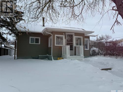 1016 Stadacona Street E, Moose Jaw, SK - Outdoor