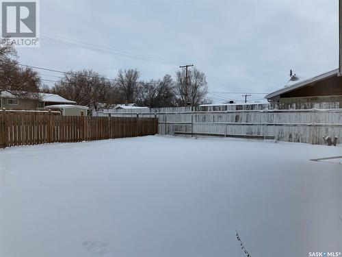 1016 Stadacona Street E, Moose Jaw, SK - Outdoor