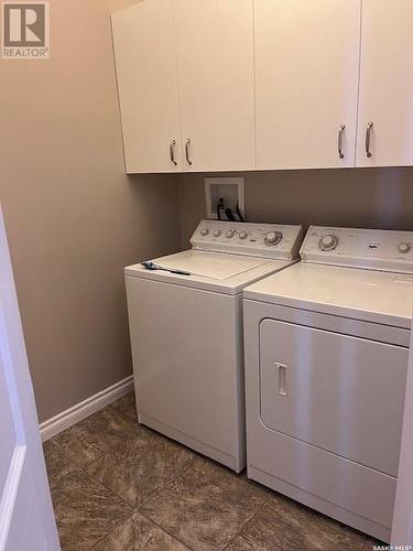 201 Milburn Street, Melfort, SK - Indoor Photo Showing Laundry Room