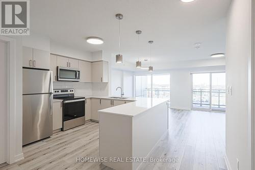 401 - 1475 Whites Road, Pickering, ON - Indoor Photo Showing Kitchen With Stainless Steel Kitchen With Upgraded Kitchen