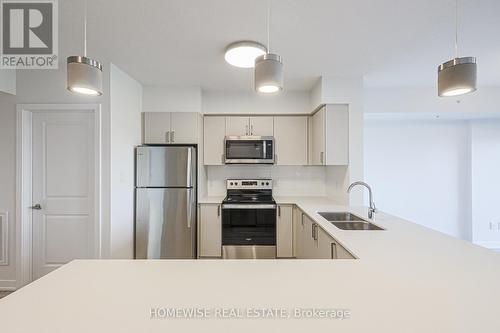 401 - 1475 Whites Road, Pickering, ON - Indoor Photo Showing Kitchen With Stainless Steel Kitchen With Double Sink With Upgraded Kitchen