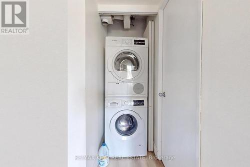 312 - 61 Markbrook Lane, Toronto, ON - Indoor Photo Showing Laundry Room