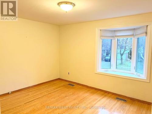 121 Bartley Bull Parkway, Brampton, ON - Indoor Photo Showing Other Room