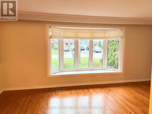 121 Bartley Bull Parkway, Brampton, ON - Indoor Photo Showing Other Room