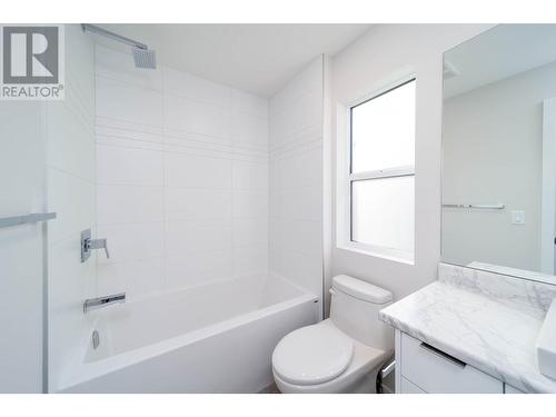 3754 Davidson Court, West Kelowna, BC - Indoor Photo Showing Bathroom