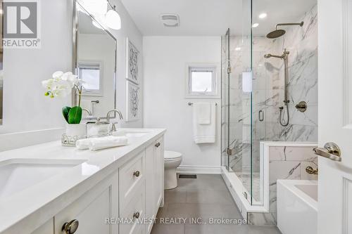 631 Beresford Avenue, Toronto, ON - Indoor Photo Showing Bathroom