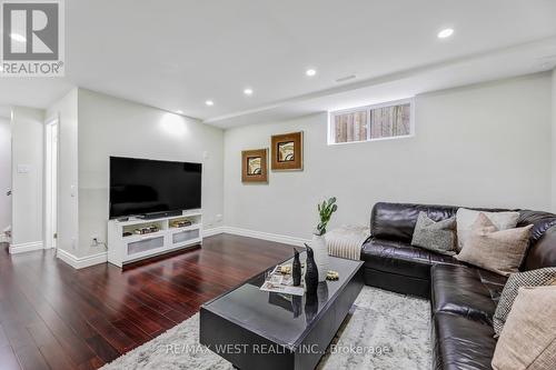 631 Beresford Avenue, Toronto, ON - Indoor Photo Showing Living Room