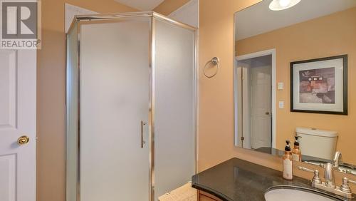 160 Celano Crescent Unit# 104, Kelowna, BC - Indoor Photo Showing Bathroom