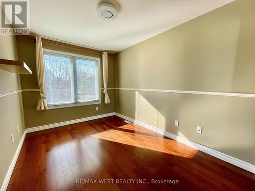 4 Geneva Crescent, Brampton, ON - Indoor Photo Showing Other Room