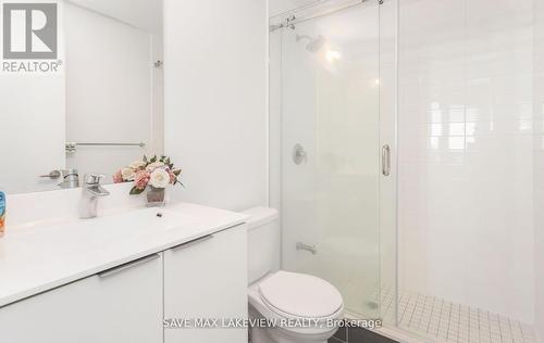 1616 - 30 Shore Breeze Drive S, Toronto, ON - Indoor Photo Showing Bathroom