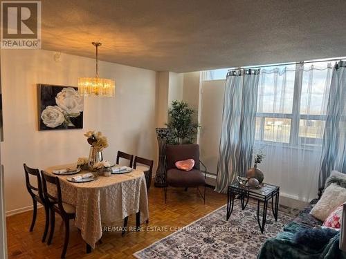 704/Ph4 - 3621 Lakeshore Boulevard W, Toronto, ON - Indoor Photo Showing Dining Room