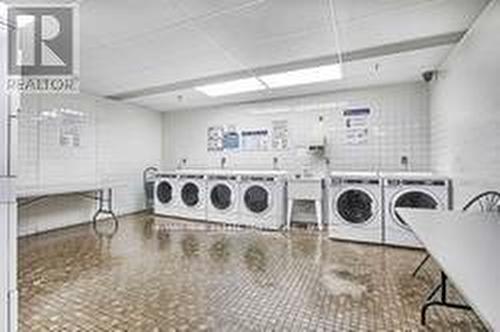 704/Ph4 - 3621 Lakeshore Boulevard W, Toronto, ON - Indoor Photo Showing Laundry Room