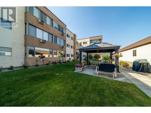 1055 Glenwood Avenue Unit# 101, Kelowna, BC - Outdoor