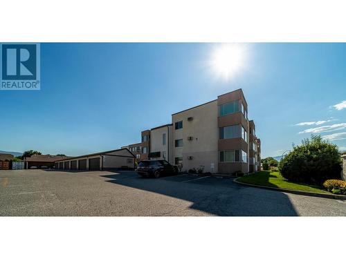 1055 Glenwood Avenue Unit# 101, Kelowna, BC - Outdoor