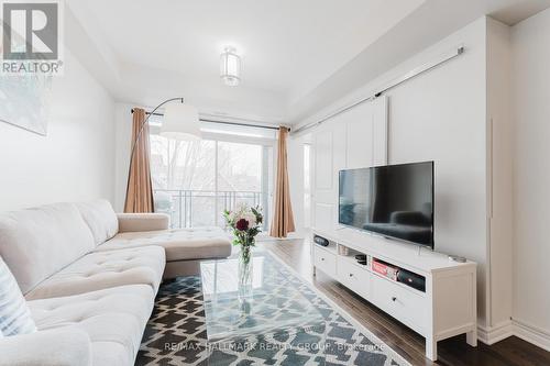 407 - 429 Kent Street, Ottawa, ON - Indoor Photo Showing Living Room